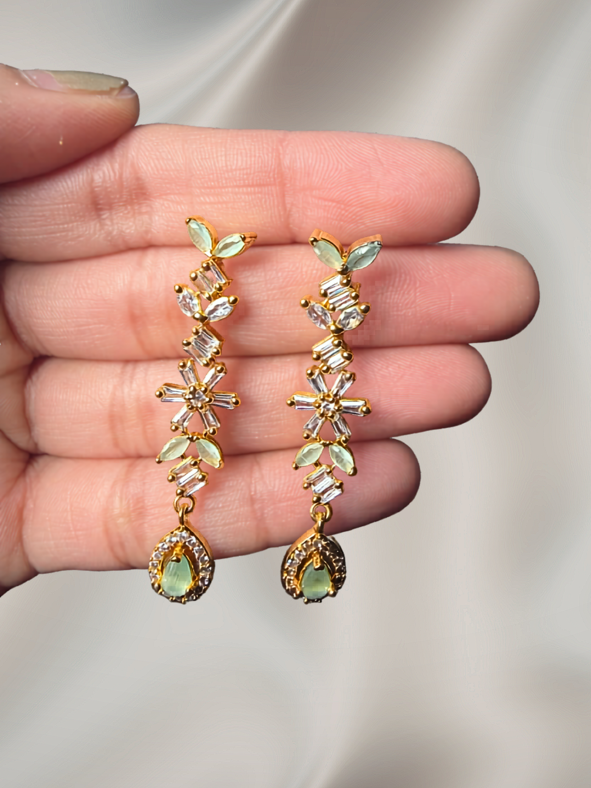 Leaf Drop Earings 1