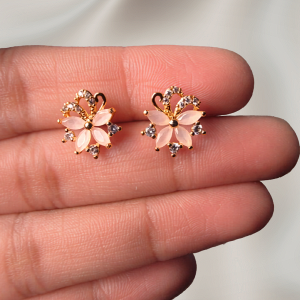 Flower Studs - Pale Pink 1