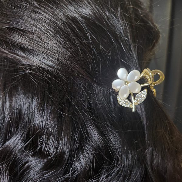 Pearl Flower Catcher (1)