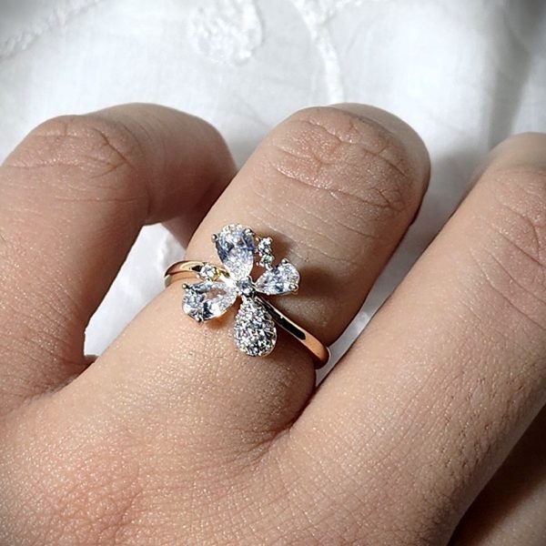 The Diamond Clover 1